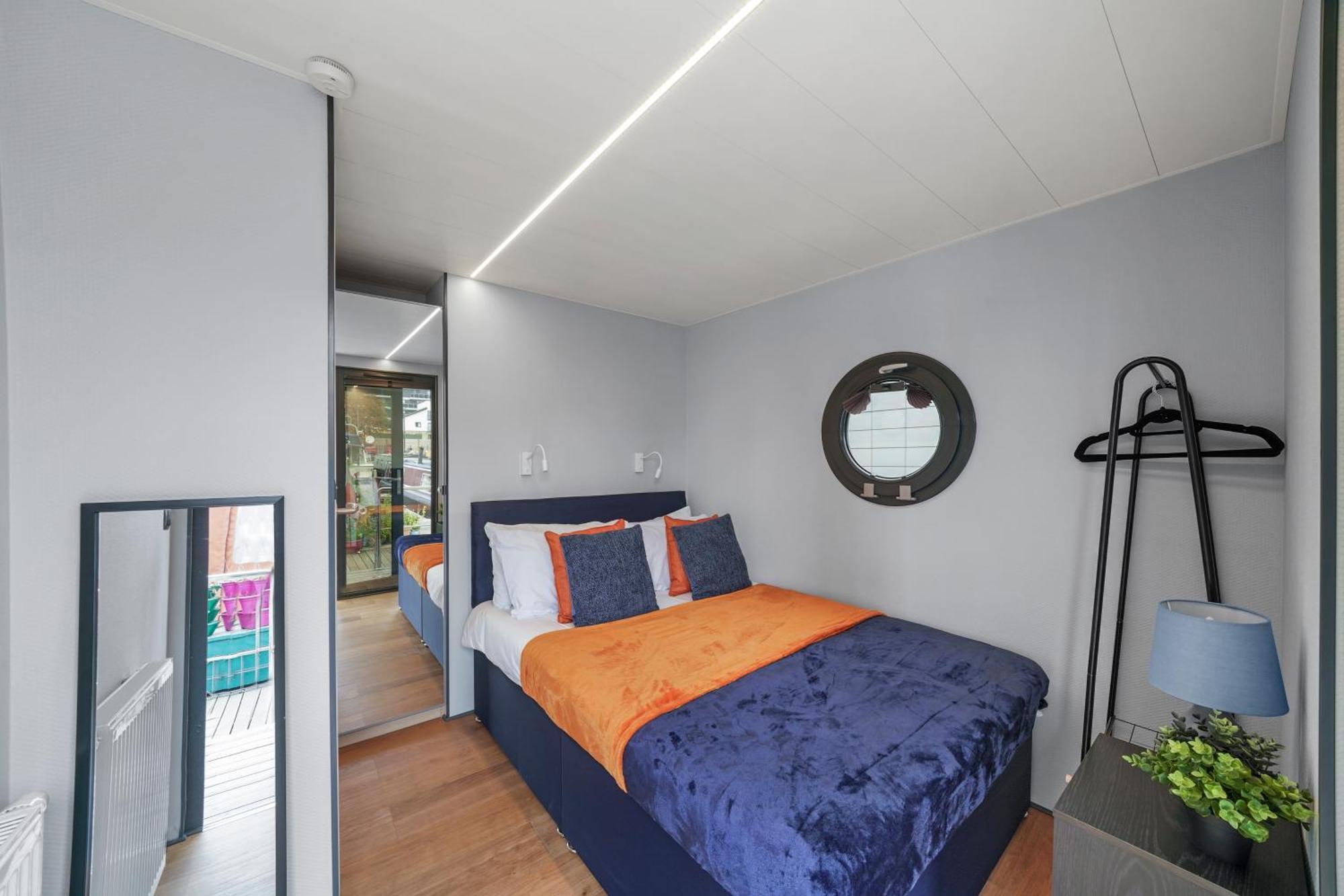 Unique Water Lodge In London - Sleeps 6 Eksteriør bilde