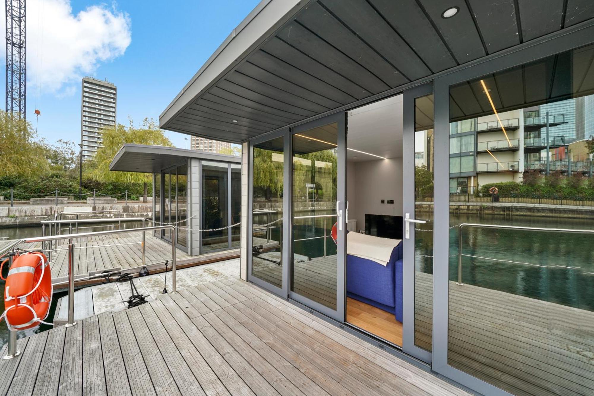 Unique Water Lodge In London - Sleeps 6 Eksteriør bilde